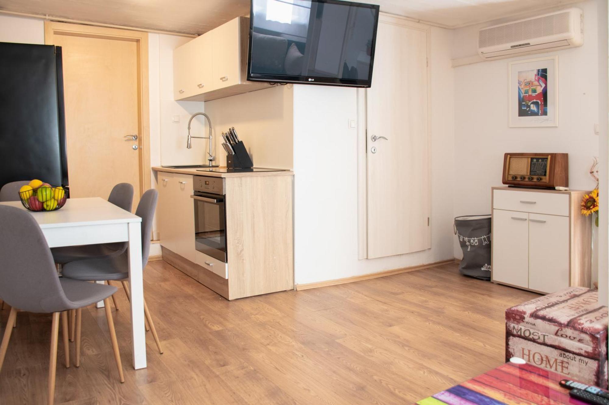 Twin-Magnolias Condo With Garden, Parking & Ev Station Zagreb Exterior foto